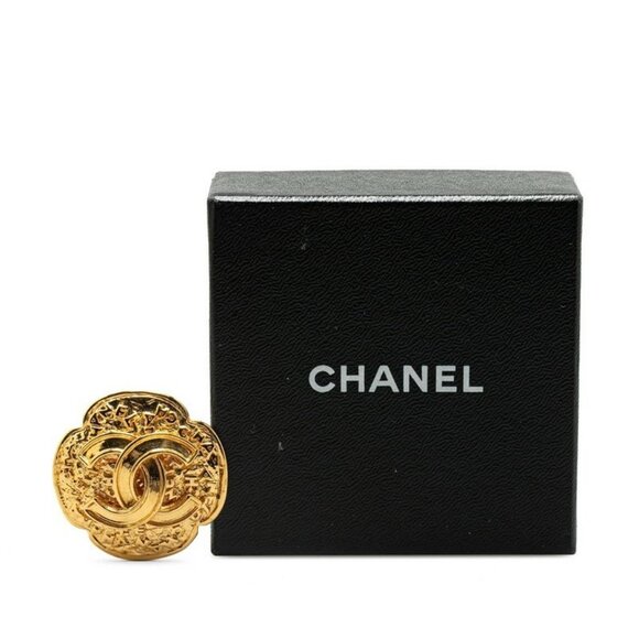 CHANEL CC Logo Cross Brooch Gold Tone Pin 95A Auth w/Box - Picture 1 of 5